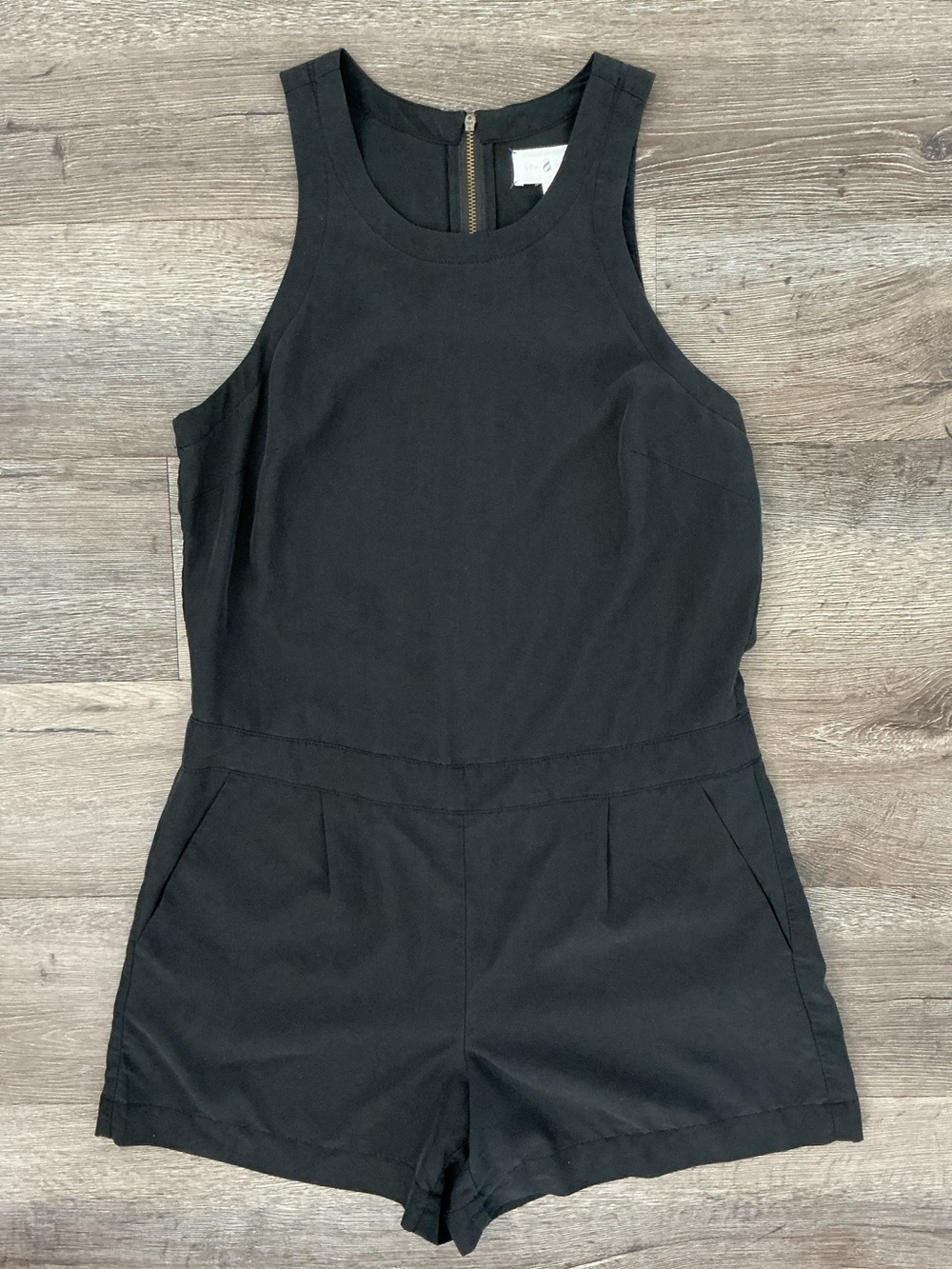 Lou & Grey Black Sleeveless Romper in XS